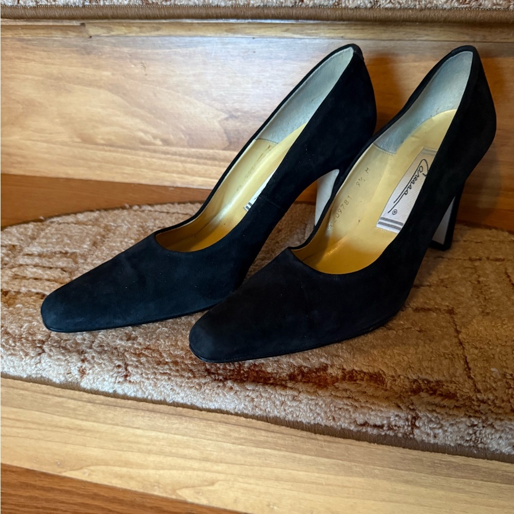 Casadei Elegant Made in Spain Black Suede 3 1/2 Inch Heels